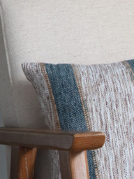 Mirooh Hand-woven Cushion - thumbnail 3