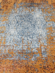 Oryn Hand-knotted Wool & Bamboo Silk Rug - thumbnail 3