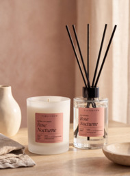Rose Nocturne Soy Wax Candle - thumbnail 4