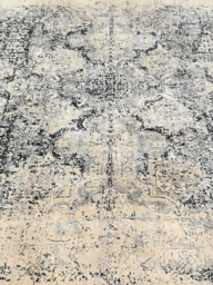 Branor Hand-knotted Wool & Bamboo Silk Rug - thumbnail 3