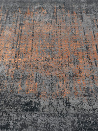 Kaedor Hand-knotted Wool & Bamboo Silk Rug - thumbnail 3
