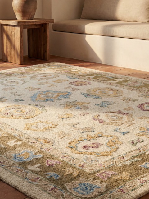 Lynn Hand-tufted Wool Persian Rug - Ivory - 140x200 cm