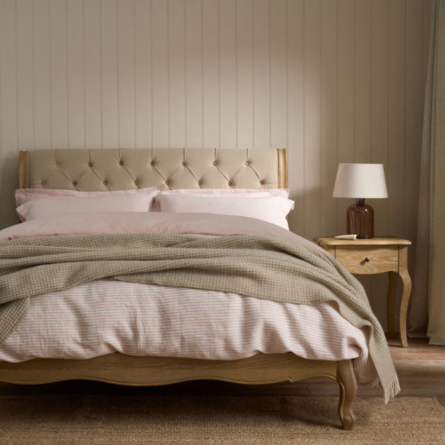 Sienna Beau Scroll Bed - image 1