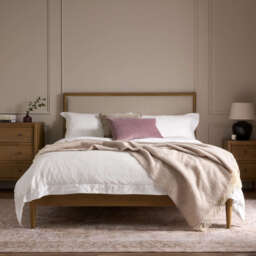 Adina Bed