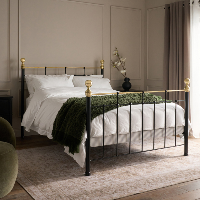 George Bed - image 1