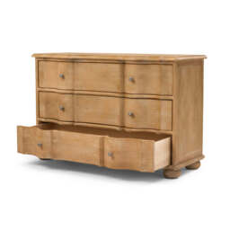 Emporium Grande 3 Drawer Chest - thumbnail 2