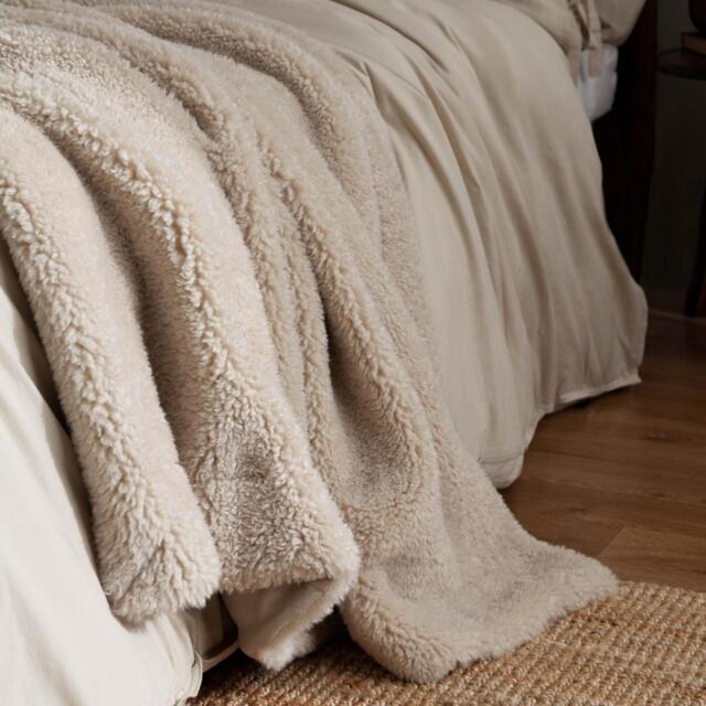 OLANN 130X180 THROW NATURAL - image 1