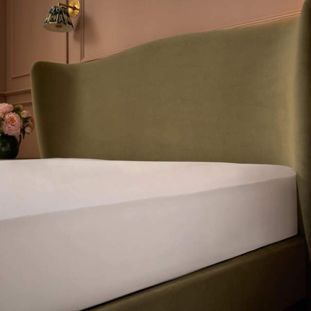 Kensington Extra Deep Fitted Sheet - image 1
