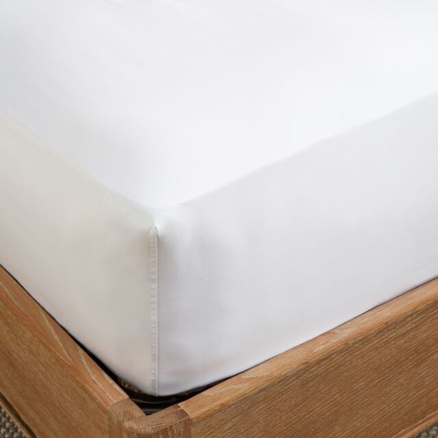 Langham Extra Deep Fitted Sheet - image 1