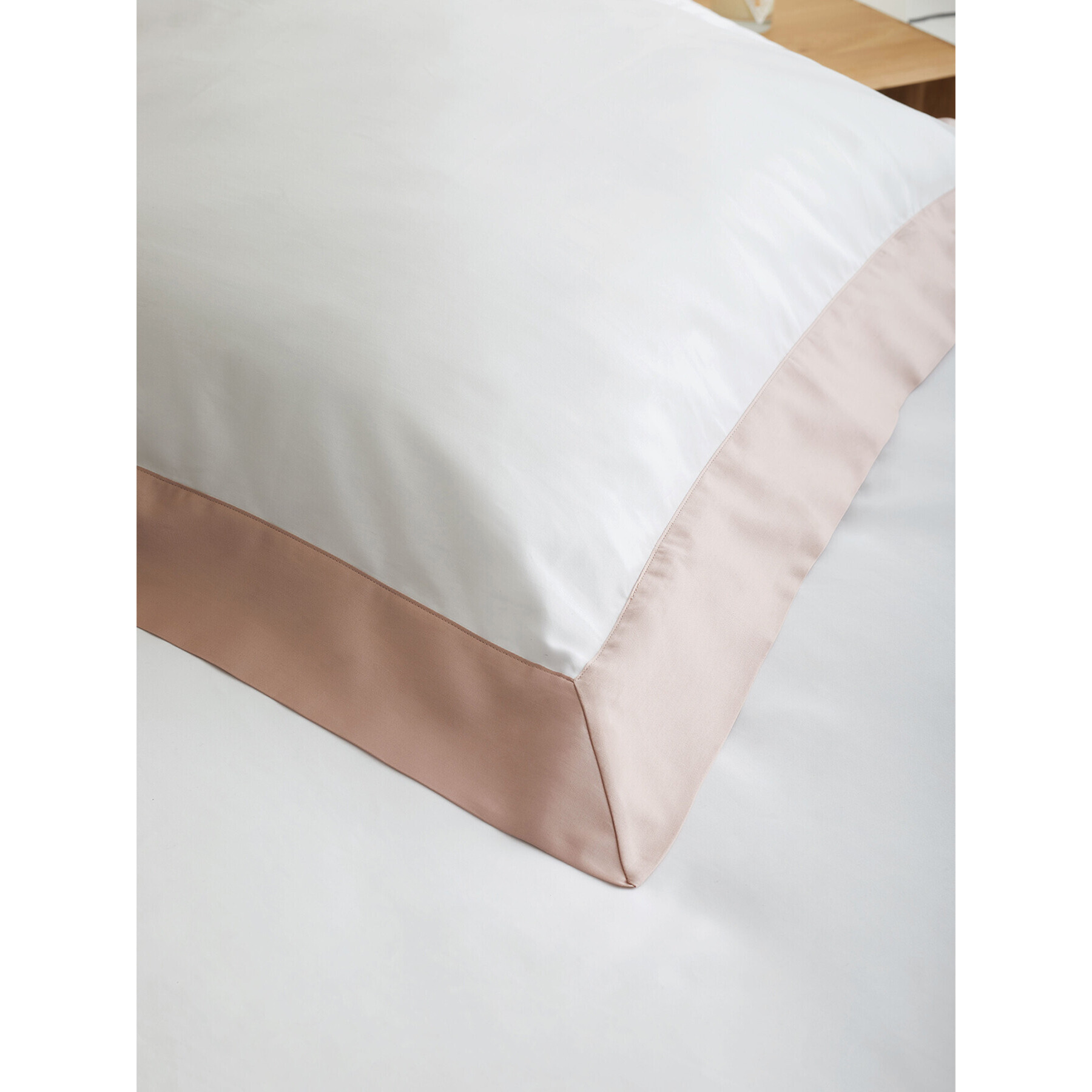 Fenwick at Home Tyne Egyptian Cotton Sateen Standard Pillowcase Pink - image 1