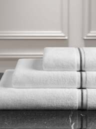 Fenwick at Home Claygate Towel in White/Silver, Cotton, Size Bath
