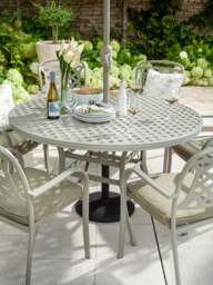 Hartman Berkeley 6 Seat Round Dining Set With Parasol & Base - thumbnail 5