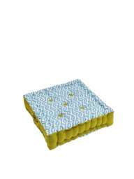 Land & Shore Sperrin Outdoor Cushion in Green, Polyester, Size 45x45cm - thumbnail 4