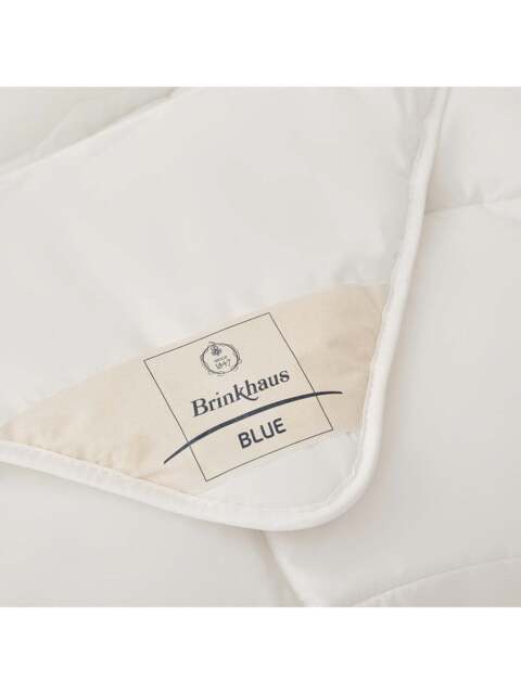Brinkhaus Blue Aerelle Duvet Medium 8.5 Tog in White, Cotton/Polyester, Size Super King - image 1