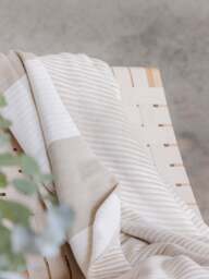 IBENA Glasgow Blanket in Beige, Cotton - thumbnail 2