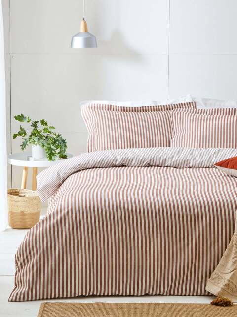 Yard Living Hebden Stripe Modern Duvet Cover Collection in Pecan, Size Single