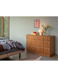 Heal's Wilton 6 Drawer Chest Oak in Brown - thumbnail 3