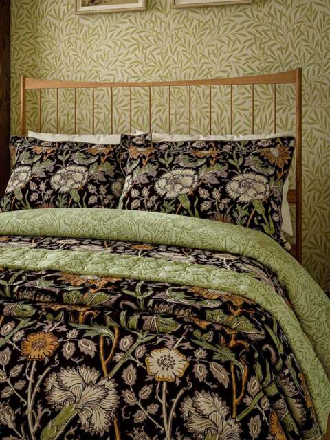 Morris & Co Rose Duvet Cover Set Green in Green/Rose, Cotton, Size Double - image 1