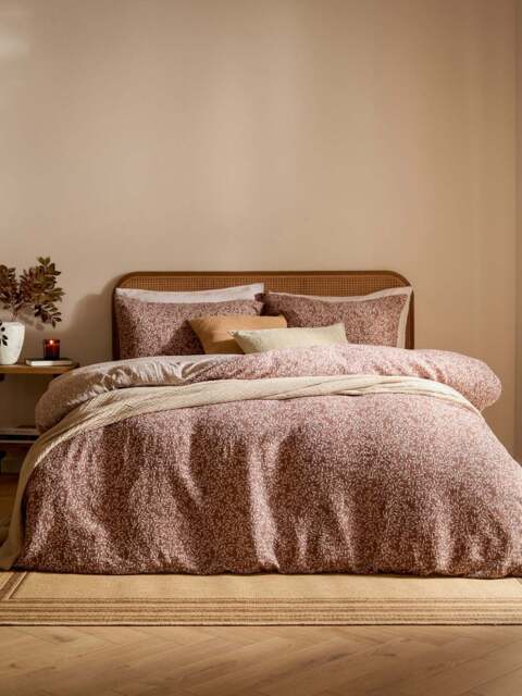 Yard Living Perrie Leaf Pattern Duvet Cover Collection in Cinnamon, Size King