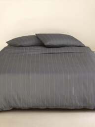 BOSS Home Bray Fitted Sheet Black in Black - Ebony, Cotton, Size Single