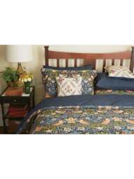 Morris & Co Strawberry Thief Cover Set in Indigo, Size Double - thumbnail 2