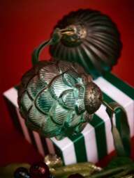 Nkuku Hara Glass Baubles Pack Of 4 in green - thumbnail 2