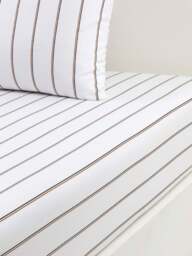 BOSS Home Bray Fitted Sheet in White, Cotton, Size King - thumbnail 2