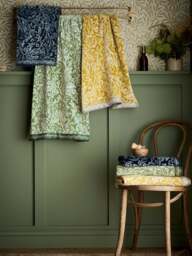 Morris & Co Elmcote Bath in River Wandle, Cotton, Size Sheet - thumbnail 3