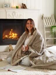 Deyongs Sandringham Faux Fur Heated Throw Comfort Collection in Taupe - thumbnail 3