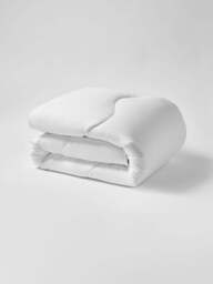 The Fine Bedding Company Breathe Duvet 13.5 Tog in White, Size Double - thumbnail 3