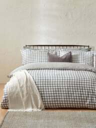 Yard Living Barton Duvet Cover Set in Berry, Size Single - thumbnail 5
