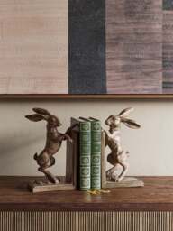 Libra Interiors Hurrell Rustic Standing Hare Bookends Brown - thumbnail 3