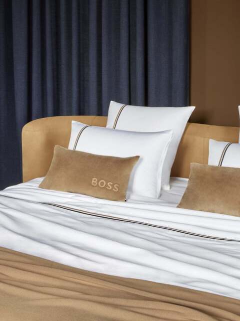 BOSS Home Blinea Duvet Cover White, Cotton, Size King - image 1