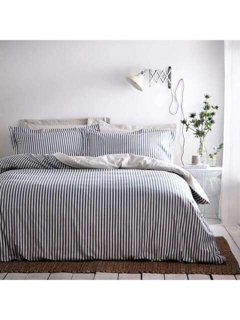 Yard Living Hebden Duvet Cover Set in Navy, Size King - image 1