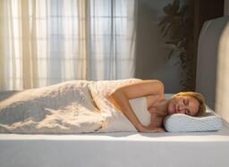 TEMPUR Original Smartcool™ Pillow (Medium) in White - thumbnail 5