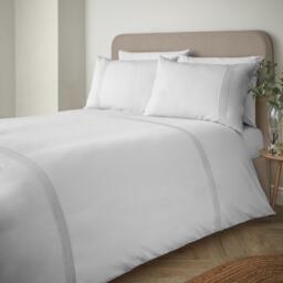 Catherine Lansfield Pintuck Easy Iron Percale Duvet Cover Set - thumbnail 1