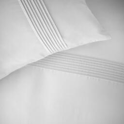Catherine Lansfield Pintuck Easy Iron Percale Duvet Cover Set - thumbnail 3
