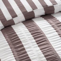 Catherine Lansfield Seersucker Frill Stripe Duvet Cover Set - thumbnail 3