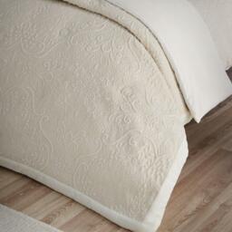 Catherine Lansfield Amelia Jacquard Bedspread