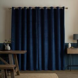 Catherine Lansfield Super Thermal Blackout Matt Velour Eyelet Curtains - thumbnail 2