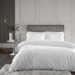 Catherine Lansfield Cosy Diamond Faux Fur Duvet Cover Set - thumbnail 1