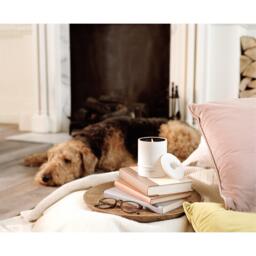 Jo Malone London Glowing Embers Ceramic Candle - thumbnail 3