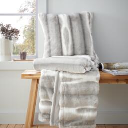 Catherine Lansfield Flint Cosy Faux Fur Blanket Throw - thumbnail 4