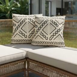 Streetwize Pair of Aztec Tribal Scatter Cushions