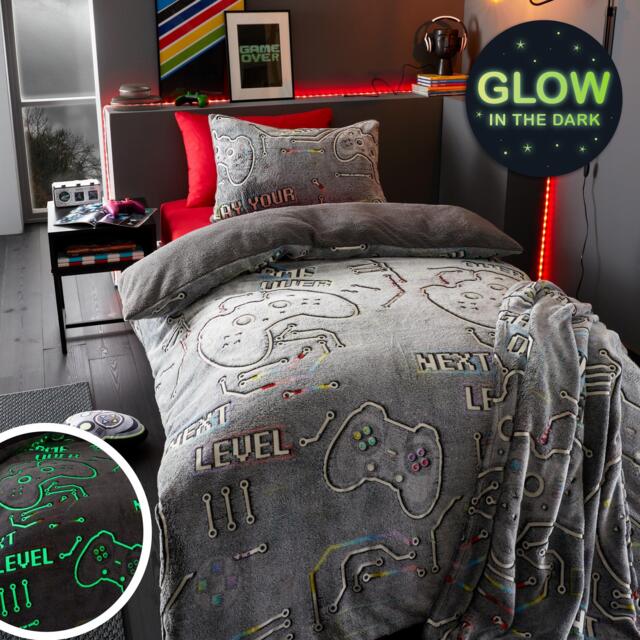 Catherine Lansfield Game Over Glow in the Dark Fleece Duvet Cover Set - image 1