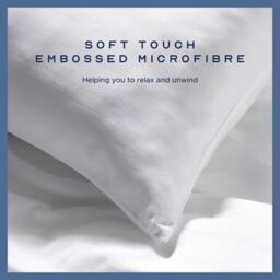 Snuggledown Luxurious Hotel 13.5 Tog Duvet + 2 Medium Pillows - thumbnail 3