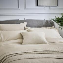 Bedeck of Belfast Andaz Bedspread - thumbnail 2