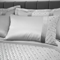 Catherine Lansfield Sequin Cluster Duvet Cover Set - thumbnail 2