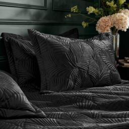 Paoletti Palmeria Quilted Velvet Duvet Set - thumbnail 3