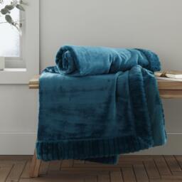 Catherine Lansfield Velvet And Faux Fur Soft Touch Blanket Throw